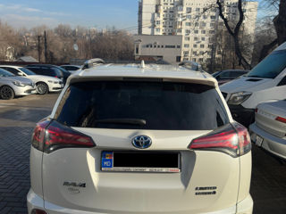 Toyota Rav 4 foto 2