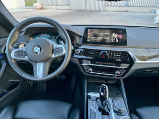 BMW 5 Series foto 8