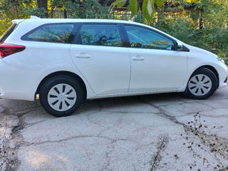 Toyota Auris foto 2