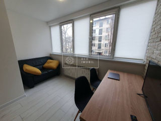 Apartament cu 2 camere, 45 m², Buiucani, Chișinău foto 2