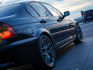 BMW 3 Series foto 6