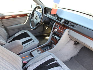 Mercedes Series (W124) foto 6