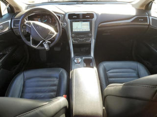 Ford Fusion foto 8