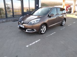 Renault Grand Scenic foto 1