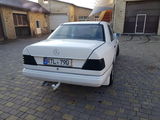 Mercedes Series (W124) foto 7