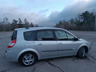 Renault Grand Scenic foto 6