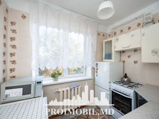 Apartament cu 2 camere, 50 m², Buiucani, Chișinău foto 7