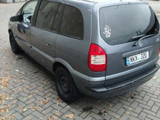 Opel Zafira foto 3