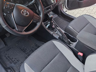 Toyota Auris foto 8