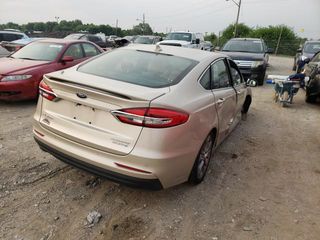 Ford Fusion foto 4