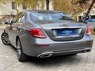 Mercedes E Class foto 3