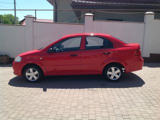 Chevrolet Aveo foto 2