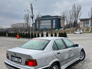 BMW 3 Series foto 6