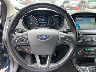 Ford Focus foto 9