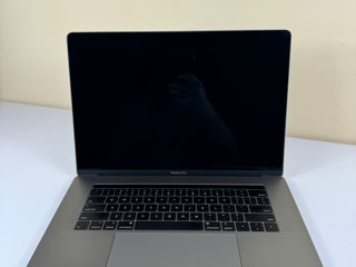 Macbook Pro 15 2019 i7/16/256gb/rx555