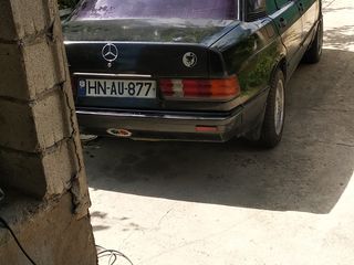 Mercedes 190 foto 5
