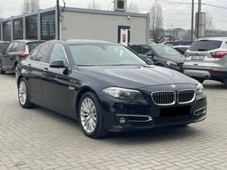 BMW 5 Series foto 4