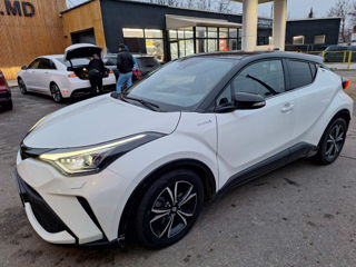 Toyota C-HR foto 2