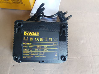 Dewalt  DCB 115 foto 3