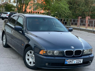 BMW 5 Series foto 6