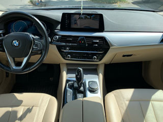 BMW 5 Series foto 8