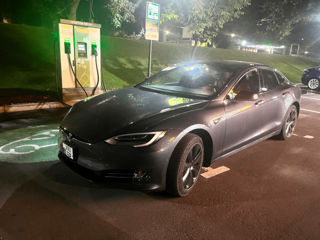 Tesla Model S foto 2