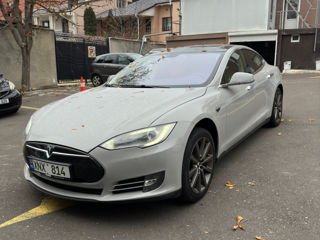 Tesla Model S foto 3