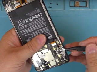 Xiaomi Red Mi 6A Nu se încărcă? Vino să înlocuim conectorul! foto 1