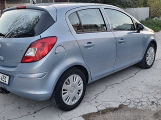 Opel Corsa foto 3