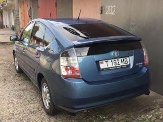 Toyota Prius foto 3