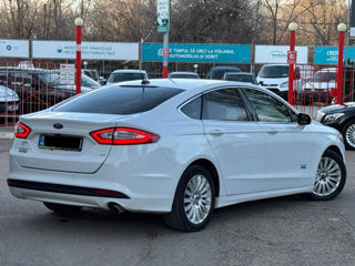 Ford Fusion foto 5