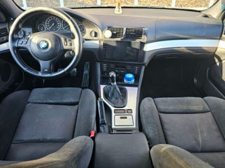 BMW 5 Series foto 7