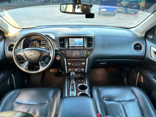 Nissan Pathfinder foto 8