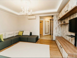 2-х комнатная квартира, 80 м², Центр, Кишинёв