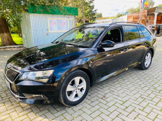 Skoda Superb foto 4