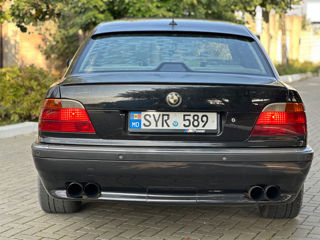 BMW 7 Series foto 5