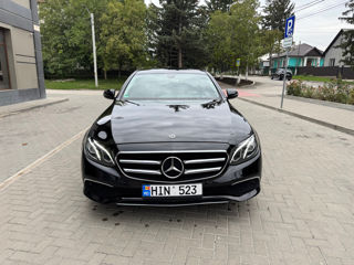 Mercedes E-Class foto 2