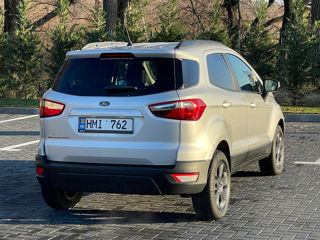 Ford EcoSport foto 3