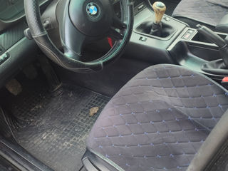 BMW 3 Series foto 7