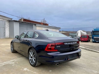 Volvo S90 foto 4