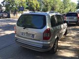 Opel Zafira foto 3