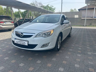 Opel Astra фото 1