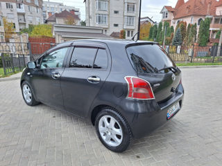 Toyota Yaris foto 5