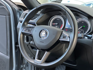 Skoda Superb foto 9