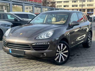 Porsche Cayenne foto 1