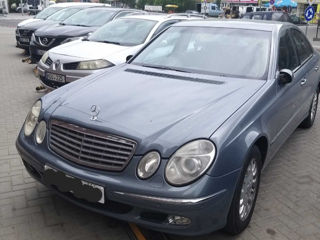 Dezmembrare Mercedes E class w211 2.7 cdi foto 4