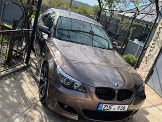 BMW 5 Series foto 3