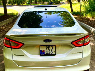 Ford Fusion foto 4