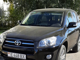 Toyota Rav 4 foto 1