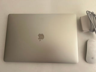 macbook pro 16 foto 3